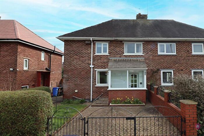 3 Bedroom Semi Detached House For Sale In Spa View Place, Sheffield, S12