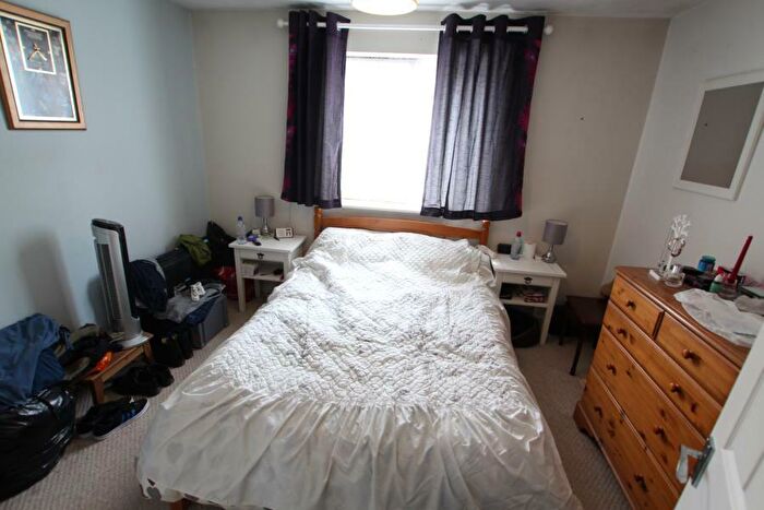1 Bedroom Terraced House To Rent In Woking, GU22