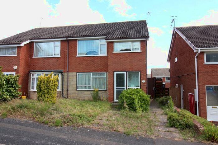 1 Bedroom Flat For Sale In Kingswinford, Rokewood Close, DY6