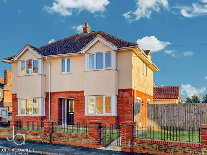 4 Bedroom Detached House To Rent In Fronks Road, Dovercourt, Harwich, CO12