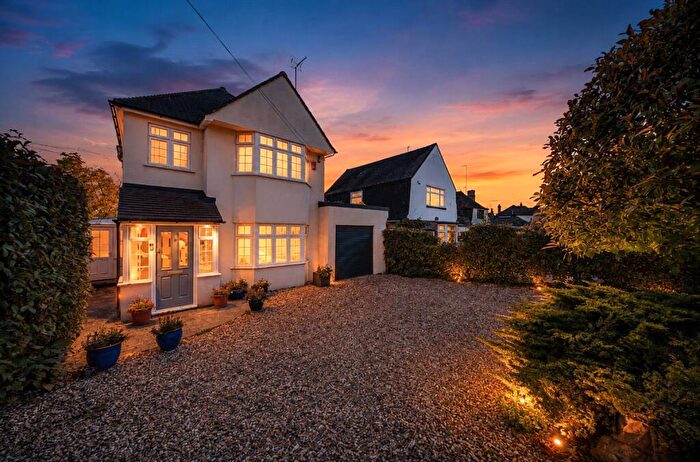 3 Bedroom Detached House For Sale In Dartford Road, Horton Kirby, Kent, DA4