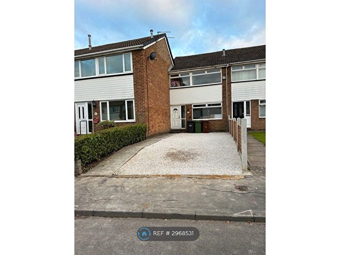 3 Bedroom Terraced House To Rent In Highfield, Wakefield, WF3