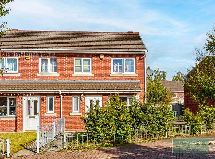 3 Bedroom Semi-detached House For Sale In Westland Drive, Padgate, Warrington, WA2