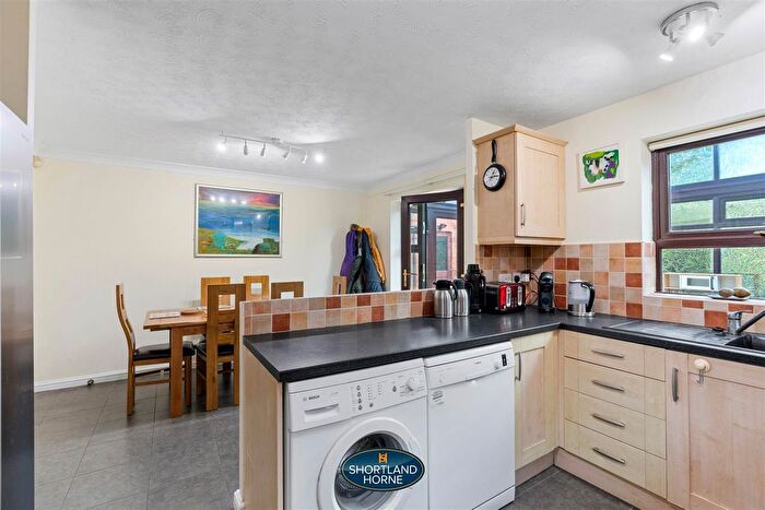 4 Bedroom Detached House For Sale In Riley Close, Kenilworth, CV8