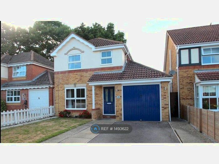 3 Bedroom Detached House To Rent In Regency Place, Fareham, PO15