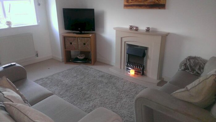 2 Bedroom Flat To Rent In Victoria Gardens, Kingsway South, Warrington, WA4