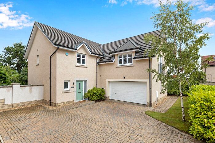 5 Bedroom Detached Villa For Sale In Gifford Crescent, Balerno, Edinburgh, EH14