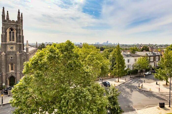 2 Bedroom Flat To Rent In Church Garth, Archway, N19