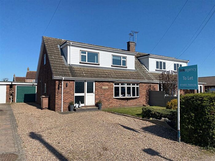 3 Bedroom Semi-Detached House To Rent In Sandholme Road, Eastrington, Goole, DN14