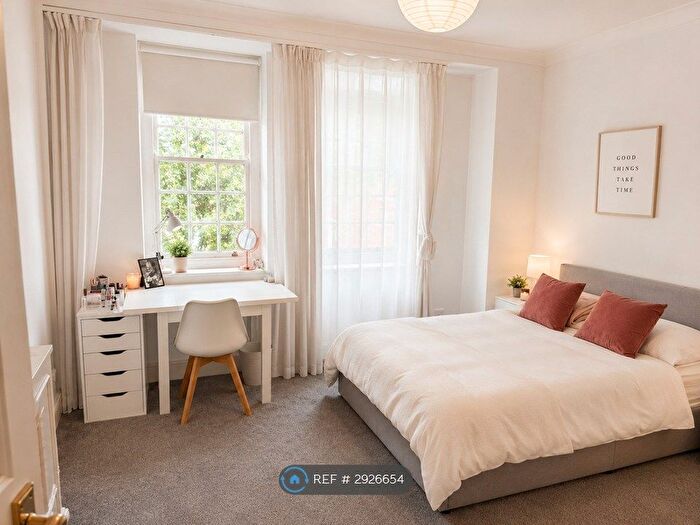 2 Bedroom Flat To Rent In Beaumont St, London, W1G