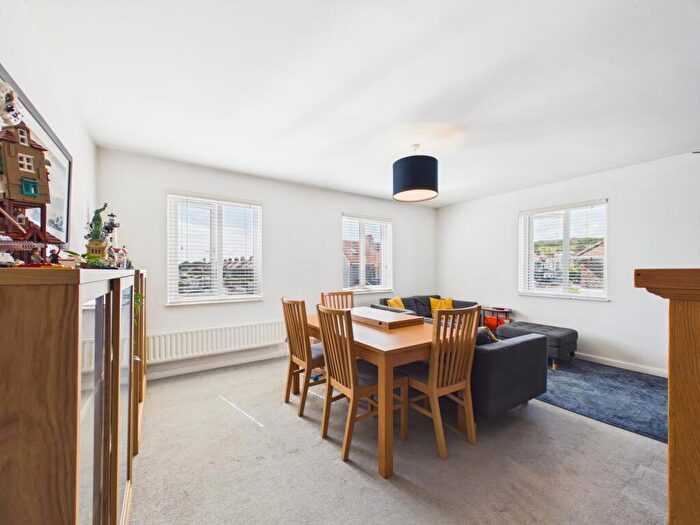 2 Bedroom Flat To Rent In Lower Farlington Road, Farlington, Portsmouth, PO6