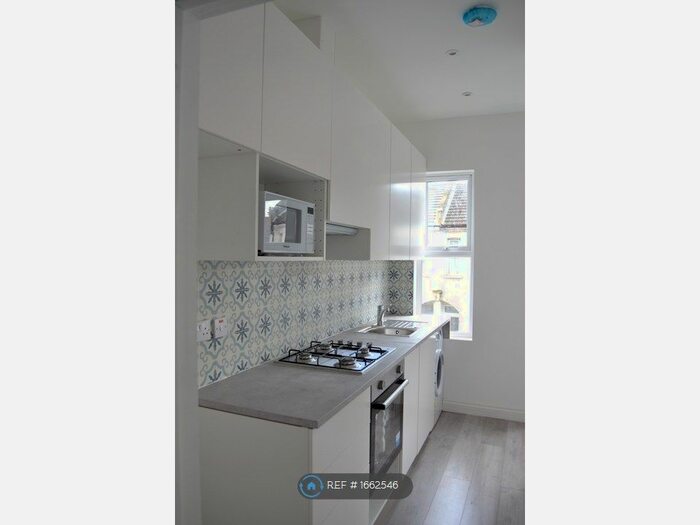 2 Bedroom Flat To Rent In Otley Road, London, E16