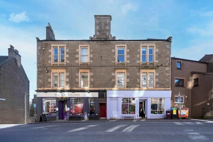 3 Bedroom Flat To Rent In Perth Road, Dundee, DD1