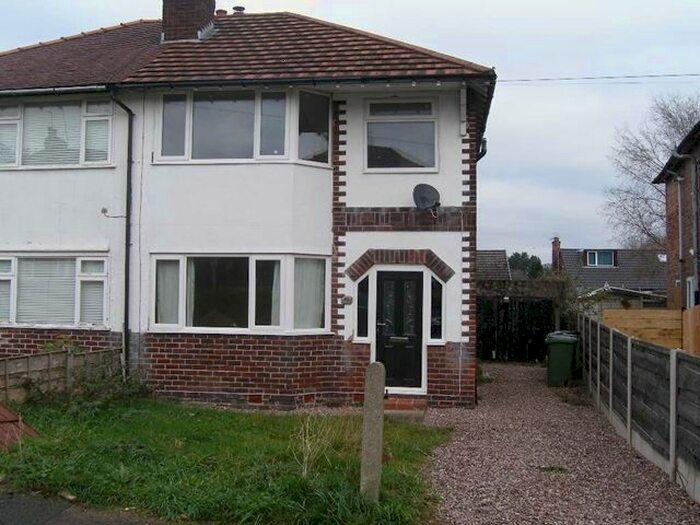 3 Bedroom Semi-Detached House To Rent In Arlington Drive, Macclesfield SK11