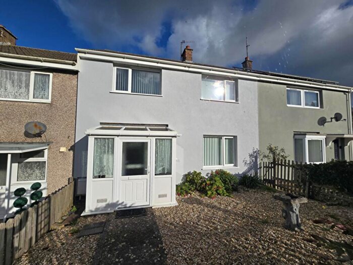 3 Bedroom Terraced House For Sale In Goaman Road, Bideford, EX39