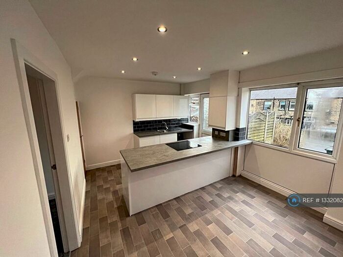 3 Bedroom Terraced House To Rent In Alexandra Road, Eccleshill, Bradford, BD2