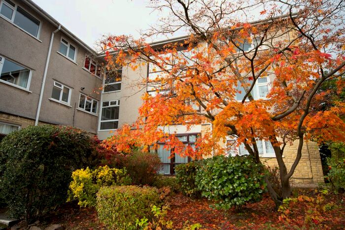 2 Bedroom Flat To Rent In Barbrook Close, Lisvane, Cardiff, CF14
