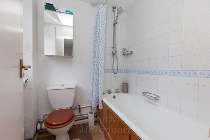 2 Bedroom Semi-Detached House For Sale In Hatch End, Forest Row, RH18