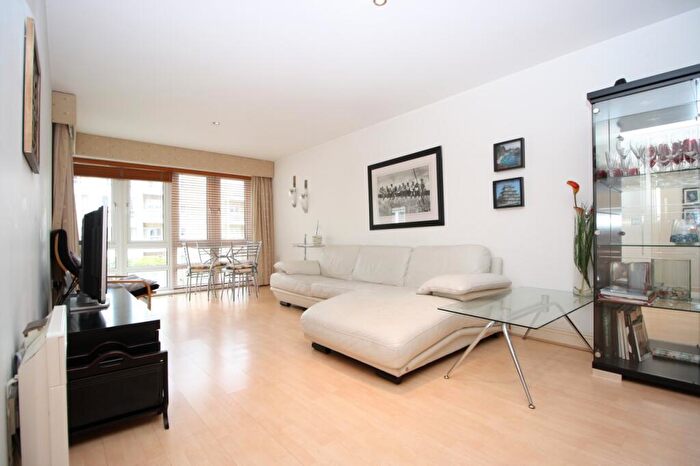 1 Bedroom Flat To Rent In St Davids Square, Isle Of Dogs, London, E14