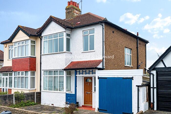 3 Bedroom Detached House To Rent In Southlands Road, Bromley, BR2