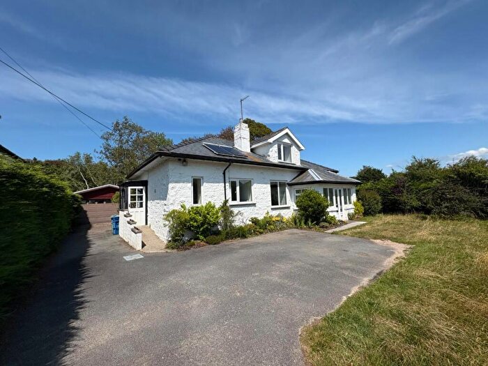 3 Bedroom Bungalow For Sale In Morfa Bychan, LL49