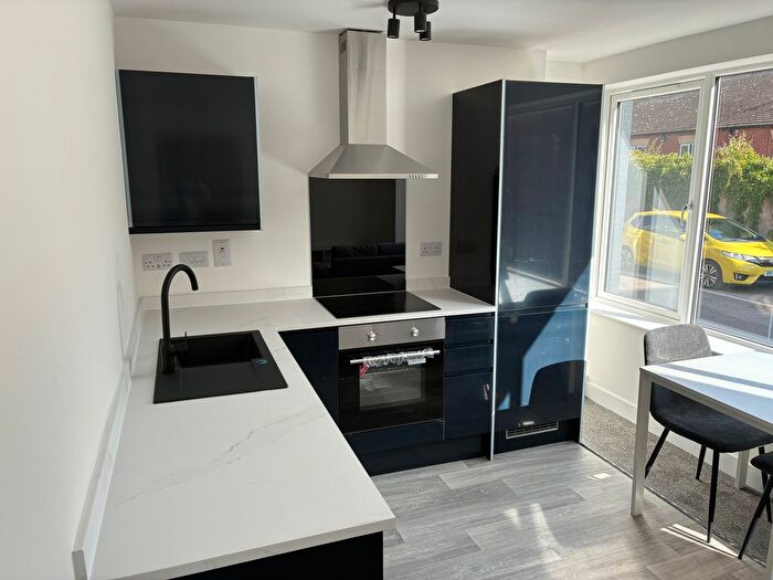 1 Bedroom Flat To Rent In West Street, Chesterfield, S40