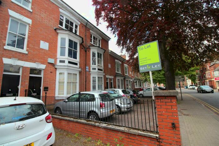 Studio To Rent In Evington Road, Off London Road, Leicester, LE2