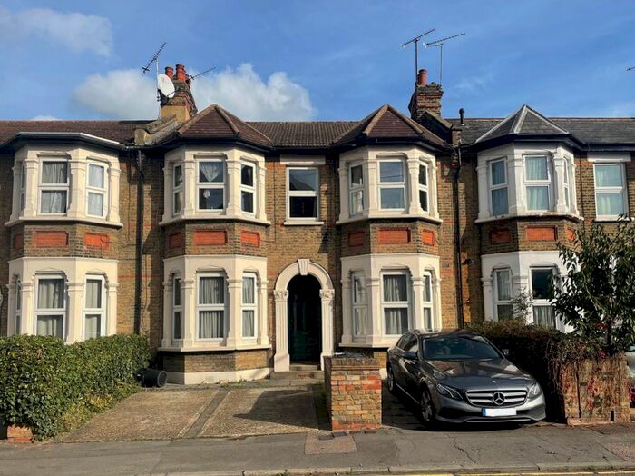1 Bedroom Flat To Rent In Morland Road, Ilford, IG1