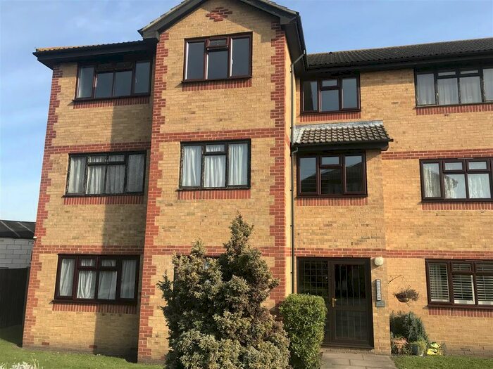 1 Bedroom Flat To Rent In Russet Court, Cheshunt Road, Cheshunt Road, Belvedere, DA17