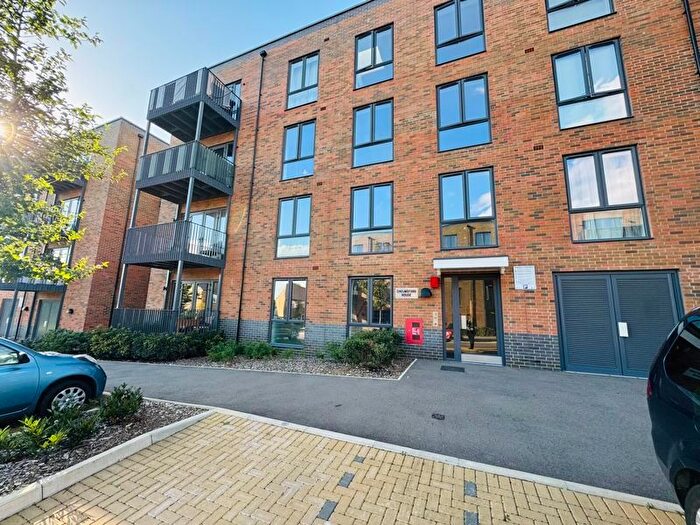 1 Bedroom Flat For Sale In Perth Close, Northolt, UB5