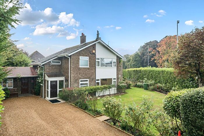 5 Bedroom Detached House For Sale In High Wycombe, Buckinghamshire, HP11