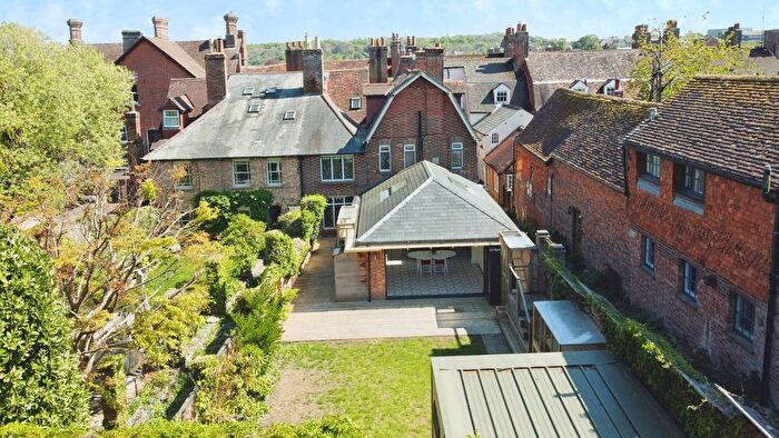 3 Bedroom End Of Terrace House To Rent In Neates Yard, Marlborough, SN8