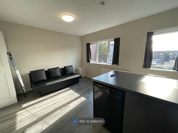 1 Bedroom Flat To Rent In Mill Street, Liverpool, L8