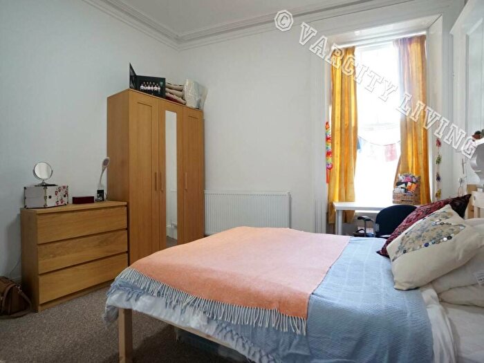 3 Bedroom Apartment To Rent In Menai View Terrace, Bangor, LL57