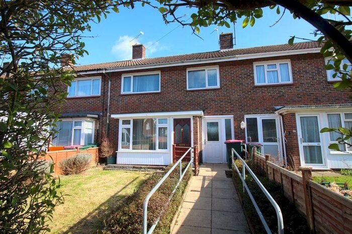 3 Bedroom Terraced House To Rent In Gainsborough Road, Crawley, RH10