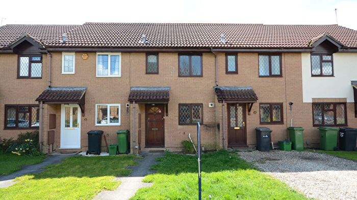 2 Bedroom Terraced House To Rent In Barclay Road, Calcot, Reading, RG31