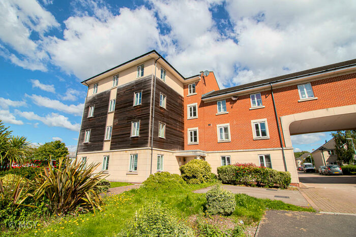 2 Bedroom Apartment To Rent In Ffordd James Mcghan, Cardiff Bay, CF11