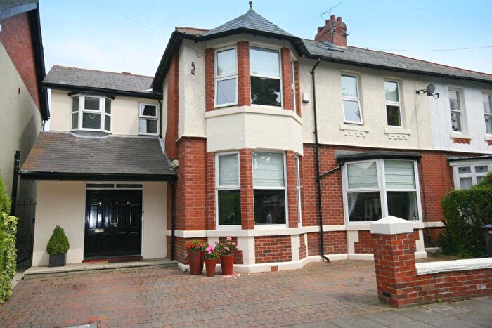 4 Bedroom Semi-Detached House To Rent In Holywell Avenue, Whitley Bay, Tyne & Wear, NE26