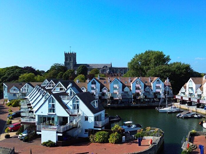 4 Bedroom Town House For Sale In Priory Quay, Christchurch Town Centre, BH23