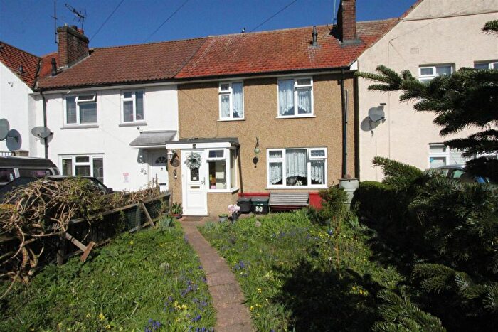 3 Bedroom Terraced House For Sale In Franklin Avenue, West Cheshunt, EN7