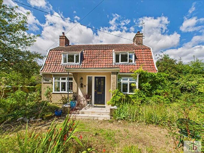 3 Bedroom Detached House For Sale In Chapel Road, Otley, IP6