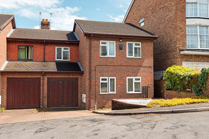 4 Bedroom Semi-Detached House For Sale In St James Close, New Malden, Surrey, KT3