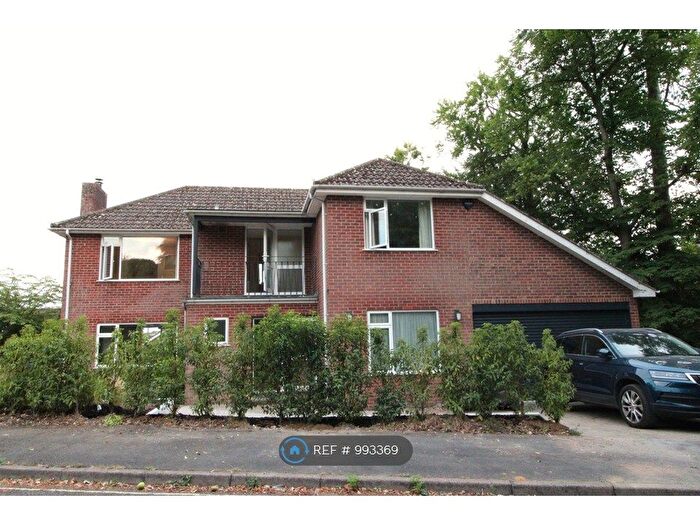 4 Bedroom Detached House To Rent In Abbey Hill Close, Winchester, SO23