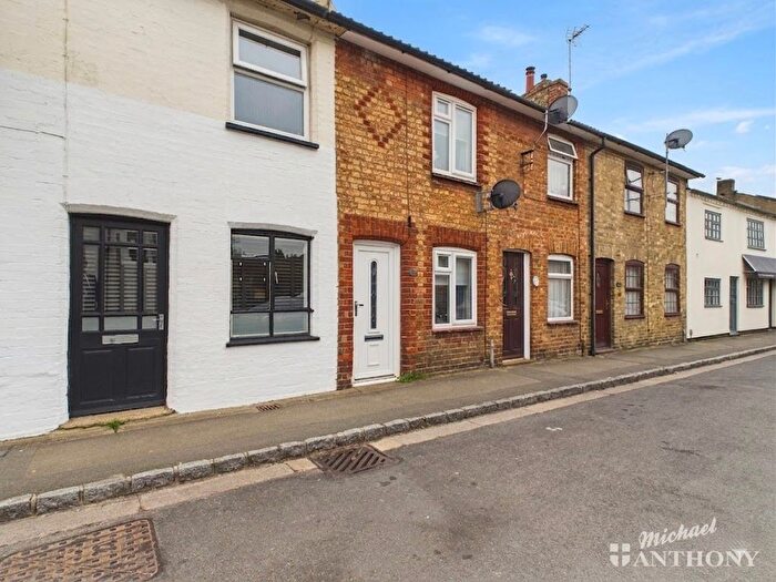 1 Bedroom Terraced House For Sale In High Street, Wing, LU7