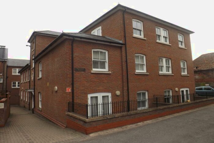1 Bedroom Flat To Rent In Matthew Street, Dunstable, Bedfordshire, LU6