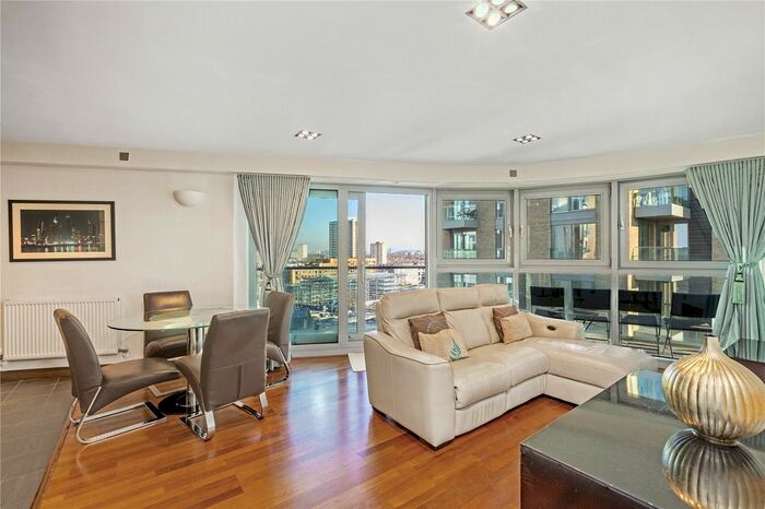 2 Bedroom Flat To Rent In Orbis Wharf, Bridges Court Road, London, SW11