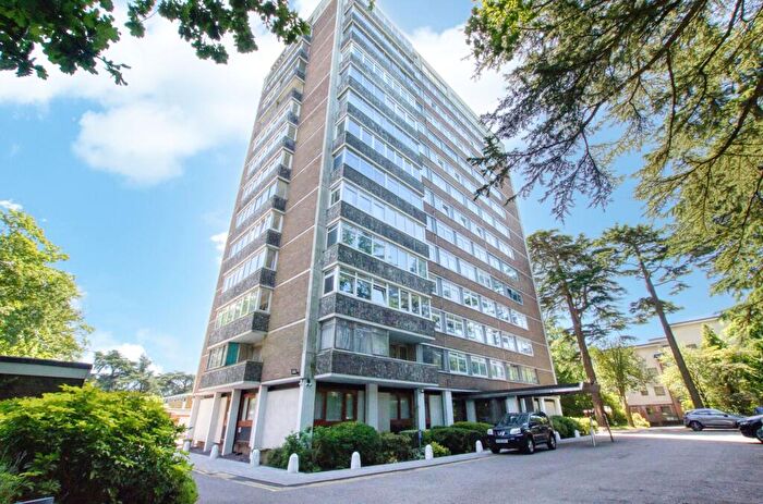 2 Bedroom Apartment For Sale In Brampton Tower, Bassett Avenue, Southampton, SO16