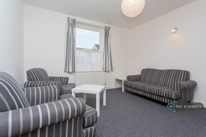 1 Bedroom Maisonette To Rent In Neptune Court, Colchester, CO1