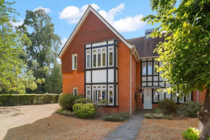 2 Bedroom Flat For Sale In Lexden Road, Colchester, CO3