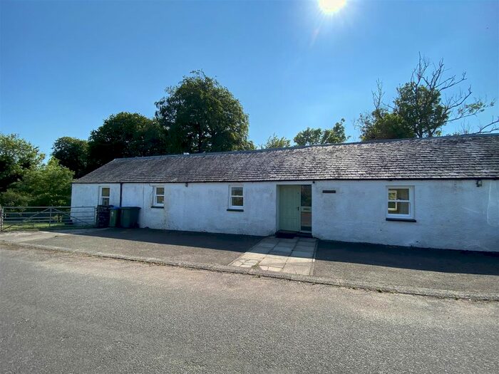 3 Bedroom Detached Bungalow To Rent In Forgandenny, Perth, PH2
